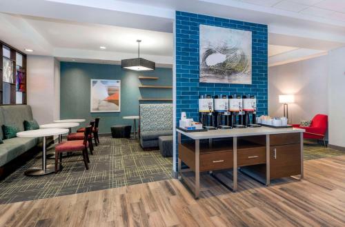 Hampton Inn & Suites Burlington in Burlington, USA