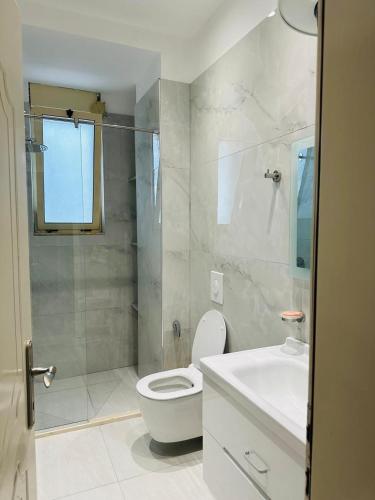 One-Bedroom Apartment image 9