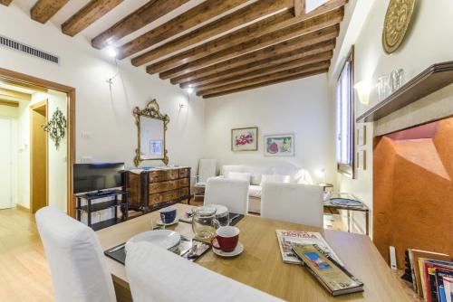 Andreina Home, Venice