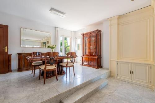 Casa Nina junto Barcelona Centro y playa in Teià