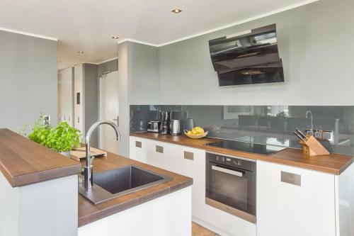 Apartment image 10