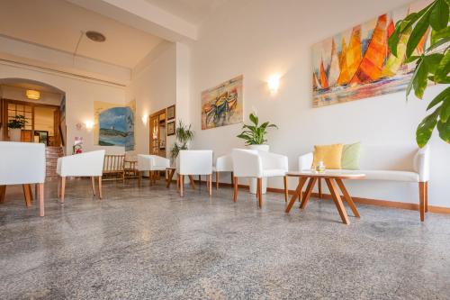 Лобби, Hotel Il Gabbiano in Альгеро