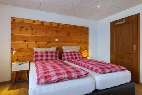 Fewo Zell 14 Pers | Sauna | Hunde erlaubt | BBQ | Massage in Eisensprung, Deutschland