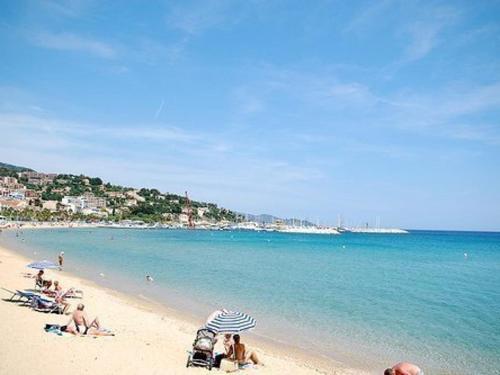 Studio climatisé, 4 couchages, proche plage et commerces - Bormes-les-Mimosas - FR-1-251-737, Борм-ле-Мимоза (фото 8)