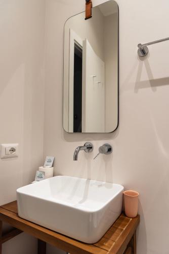 Youhosty - Ticinese Suite 3, Milan (photo 6)