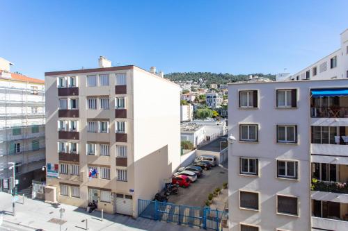 L12 Port window 1Bedroom Wifi 5mins beach & Nice's Cap