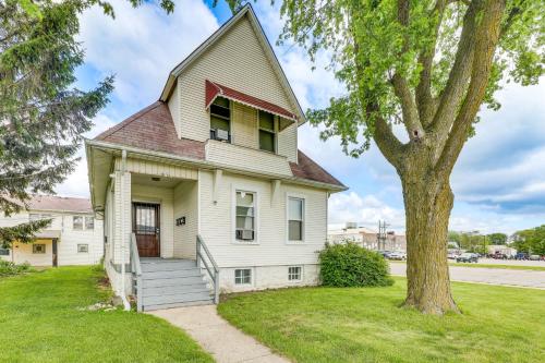 South Chicago Heights Apartment 32 Mi to City! in Matteson, USA