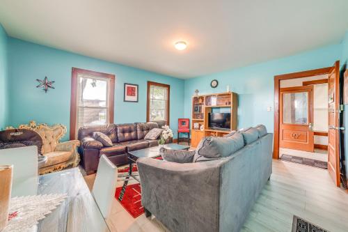 South Chicago Heights Apartment 32 Mi to City! in Matteson, USA