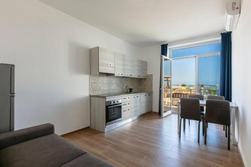 ห้องครัว, Residence Torvaianica in โพเมซีอา