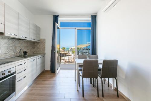 ห้องครัว, Residence Torvaianica in โพเมซีอา