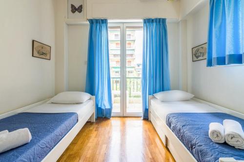 Spacious Apt Next to Marina Flisvo, Ateny (zdjęcie 2)