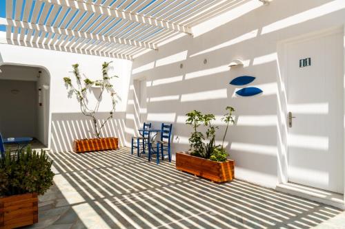 Hotel Naoussa - image 3