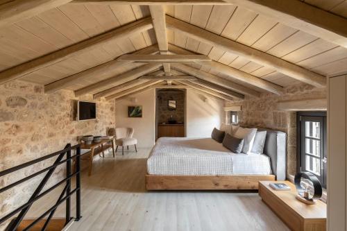 Korona Boutique Hotel - Deluxe Room in Oitilo
