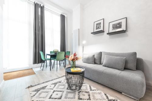 The Mierendorf I, budget group & family apartment, 1BR, 1 Living room, ideal for 2 - 4 Guests, Берлин (фото 3)