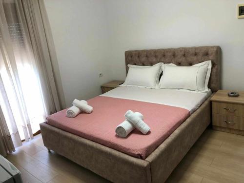 Double Room with Balcony image 3