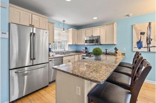 Private Home In Duplex with Pool - 479SB in Fairfield, USA