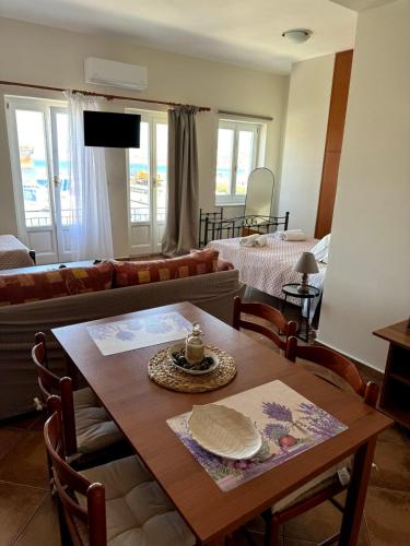 NEAR PIRAIKI APARTMENT near Syros nasjonale lufthavn