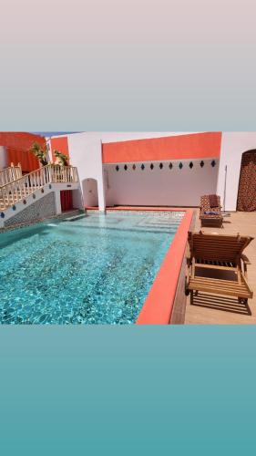 Maison avec piscine in Marsa Ben M'Hidi