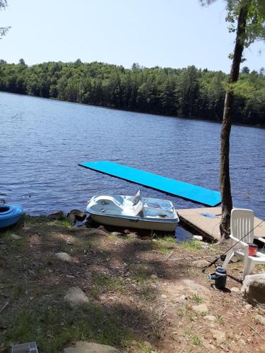 Riverfront Ritz campsite in Лейк Лузерн