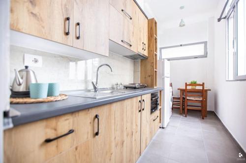 One-Bedroom Apartment image 8