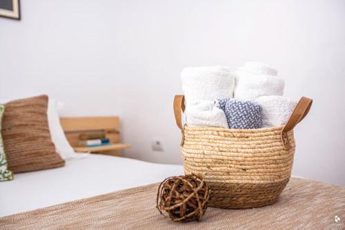 One-Bedroom Apartment image 5