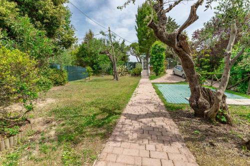 La casa tra il verde ed il mare gîte à louer San Costanzo