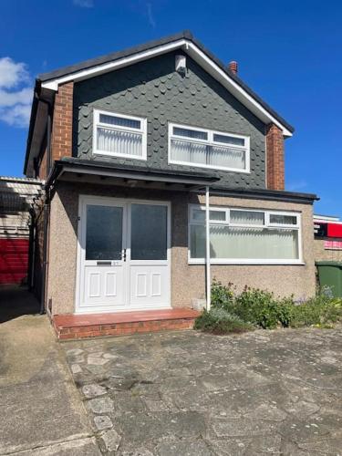 LeeVal Detached House parking, Stockton-on-Tees
