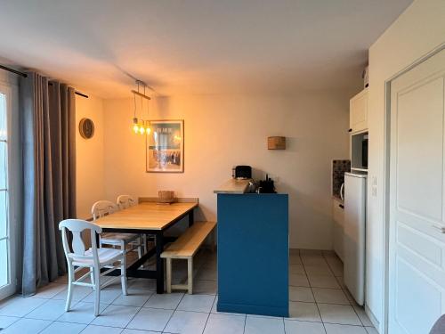 Seadmed, Maison 6 personnes - Piscines, Tennis, Golf & Plage in Talmont-Saint-Hilaire
