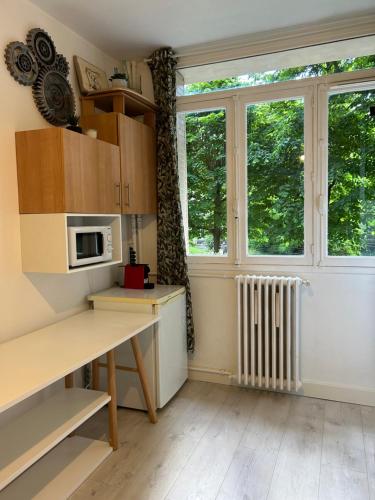 Facilities, Chambre independante dans residence calme, proche Paris in Bougival