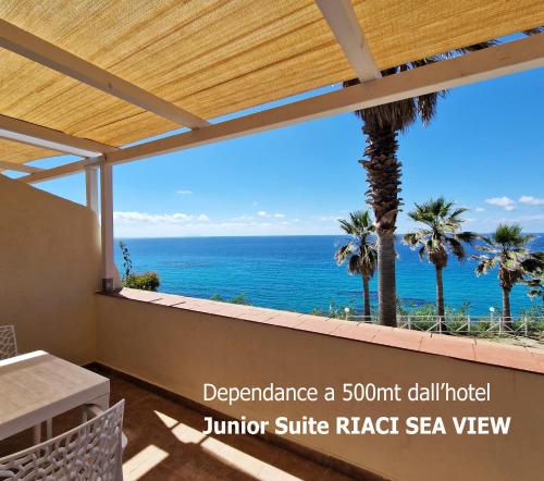 Erkély/terasz, Suite Hotel L'Oasi di Riaci in Santa Domenica