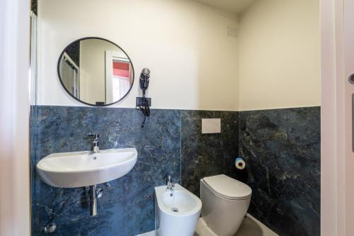Residenza d'Epoca White Room - image 7