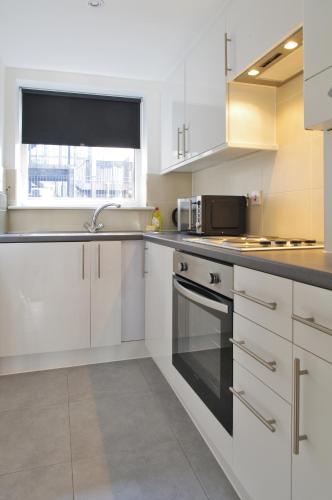 Stylish Fitzrovia Studios W1 - image 6