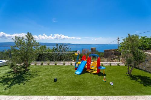 Viesnīcas āriene, Seaview Villa Roko in Dugi Rat