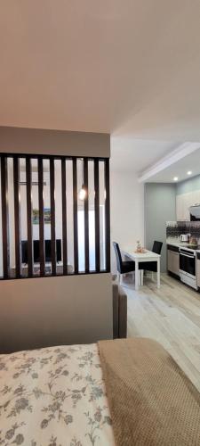 One-Bedroom Apartment room in Oz Lux Apartments
