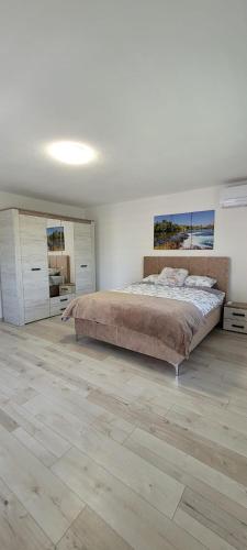 Three-Bedroom Apartment image 5