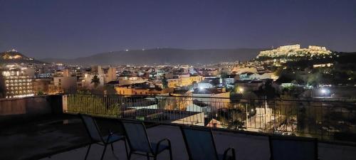 Amazing Acropolis view apartment, Ateny