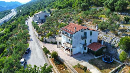 Apartman Maslina in Dusina