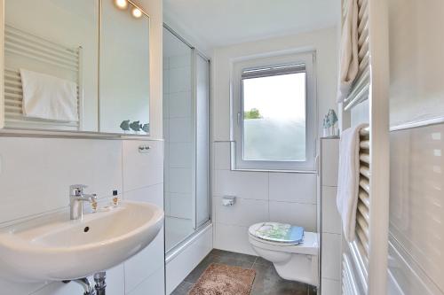 Kylpyhuone, Ferienhaus Ragna Ferienhaus Ragna Appartement 2 in Haffkrug