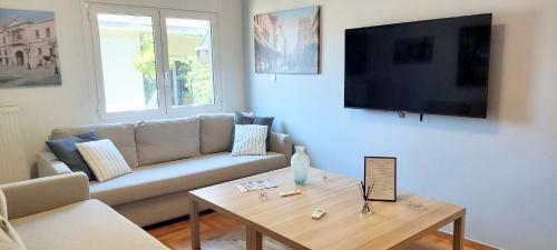 Elegant apartment in Plaka, Athens (photo 9)