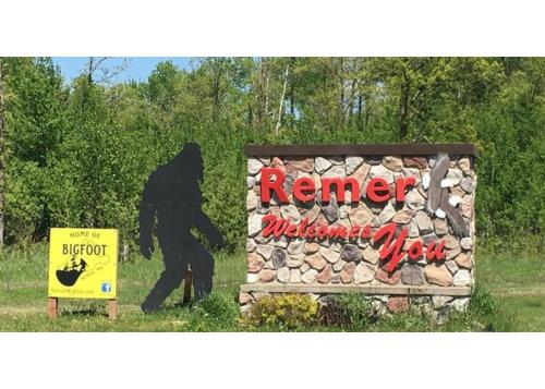 Littlefoot Lodge! in Remer, USA