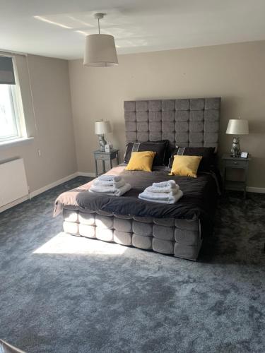 Elegant bungalow in Newmilns, East Ayrshire in Н'ювмілнс