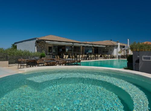 Altamar Hotel - image 4