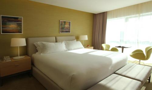 The Grand Hotel — Photo 2
