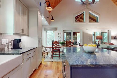 Staghorn Cottage in Highlands, USA