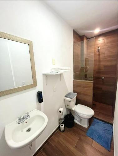 Suite de huéspedes, con alberca