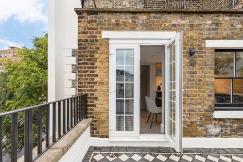 Collingham Apartments - image 10