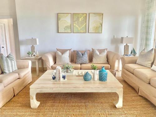 Beautiful Beachfront Penthouse At Cap Cana Beautiful Beachfront Penthouse At Cap Cana