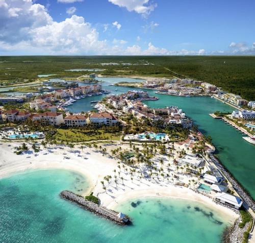 Beautiful Beachfront Penthouse At Cap Cana Beautiful Beachfront Penthouse At Cap Cana