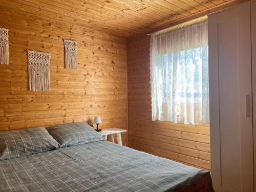 2 bedrooms, 4 beds