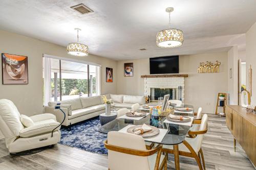 Hot Tub and Sauna Dewey Getaway with Community Perks in Prescott Valley